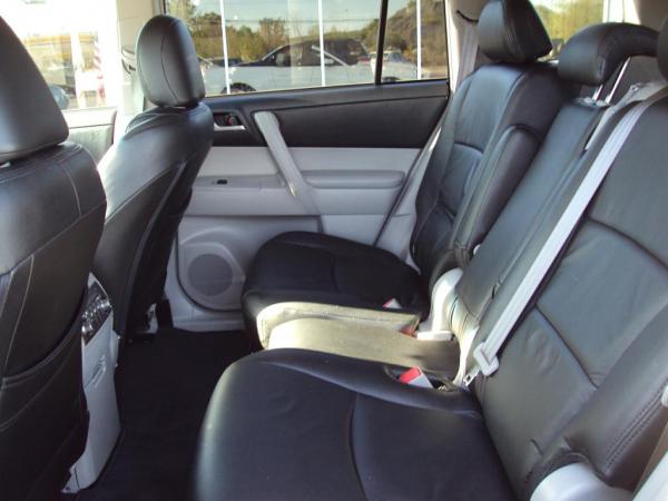 Used 2013 Toyota HIGHLANDER BASE