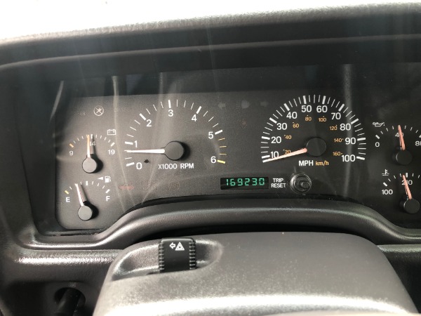 Used 2000 JEEP CHEROKEE SPORT SPORT