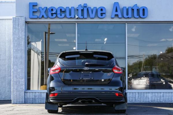 Used 2015 FORD FOCUS ST ST