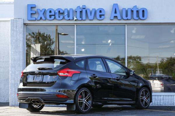 Used 2015 FORD FOCUS ST ST