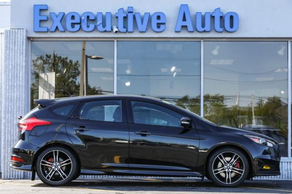 Used 2015 FORD FOCUS ST ST