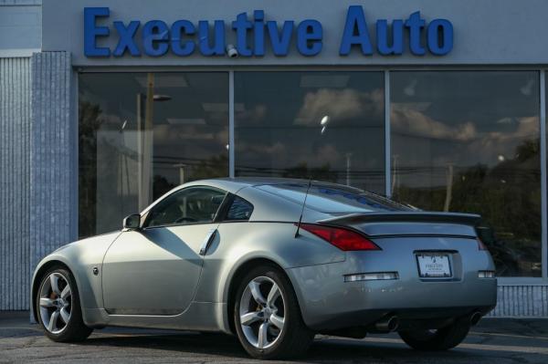 Used 2005 NISSAN 350Z COUPE