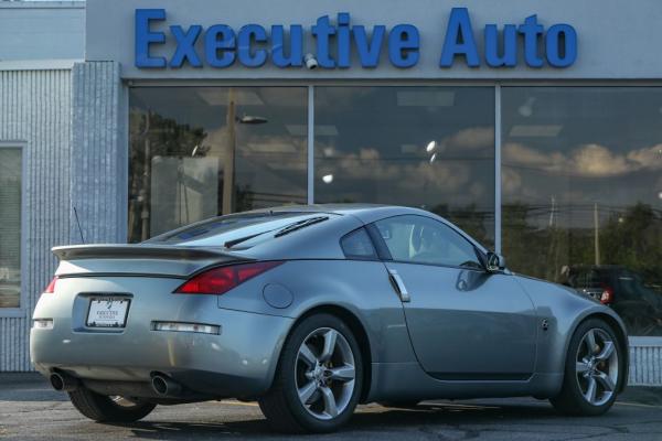 Used 2005 NISSAN 350Z COUPE