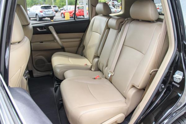 Used 2013 Toyota HIGHLANDER SE BASE