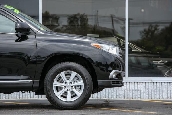 Used 2013 Toyota HIGHLANDER SE BASE