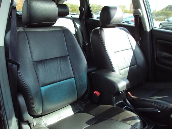 Used 2005 Toyota COROLLA MATRIX BASE