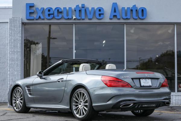 Used 2017 Mercedes Benz SL550 550