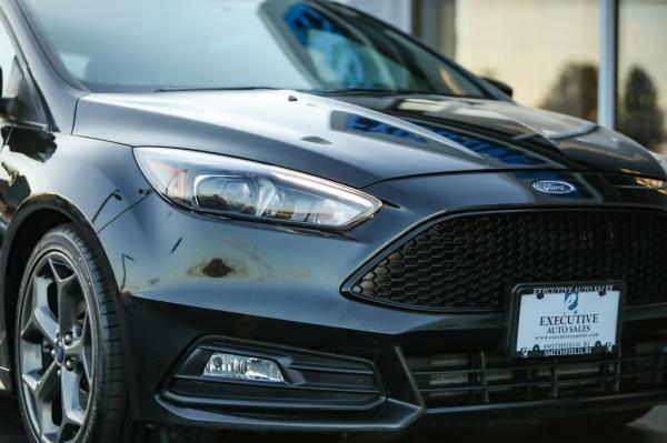 Used 2015 FORD FOCUS ST ST