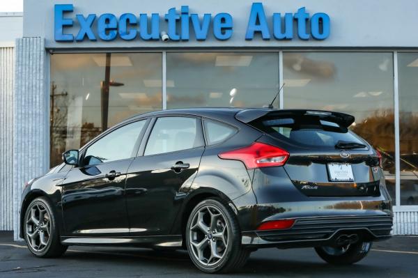 Used 2015 FORD FOCUS ST ST