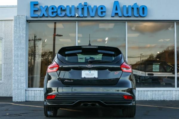 Used 2015 FORD FOCUS ST ST