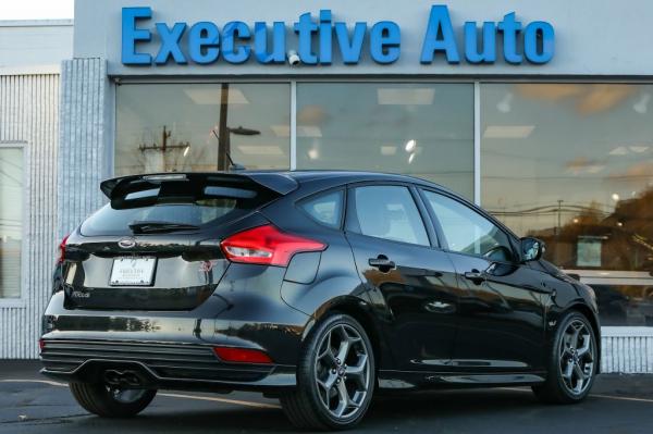 Used 2015 FORD FOCUS ST ST