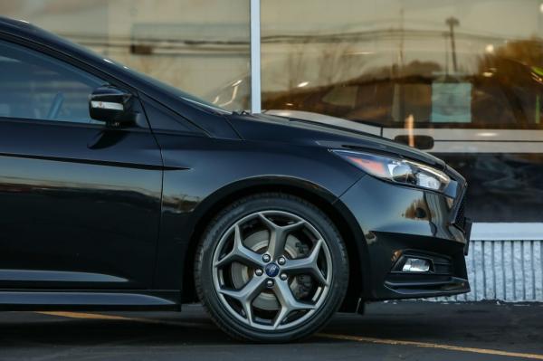 Used 2015 FORD FOCUS ST ST