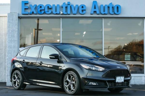 Used 2015 FORD FOCUS ST ST