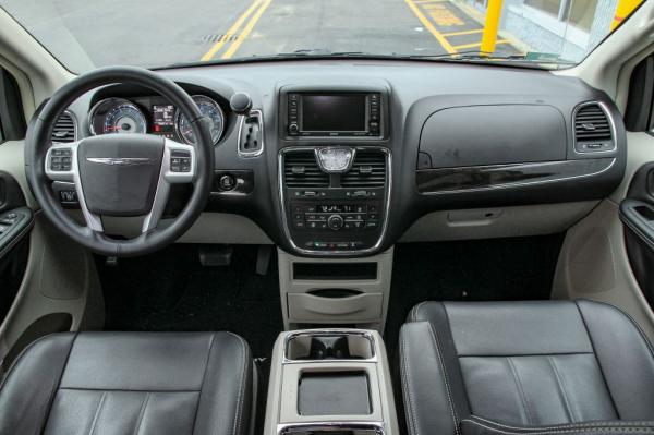 Used 2015 CHRYSLER TOWN COUNTRY TOURING