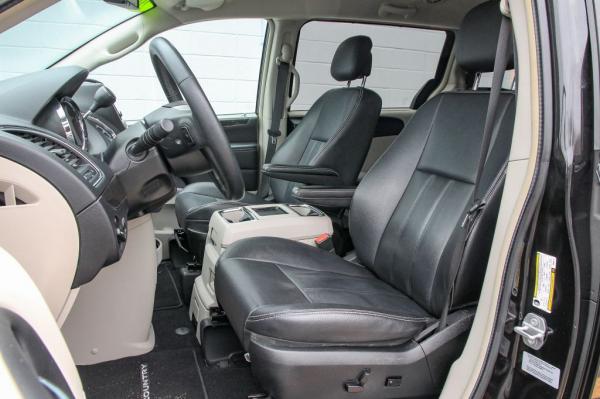 Used 2015 CHRYSLER TOWN COUNTRY TOURING