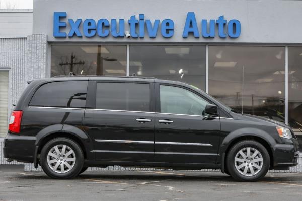 Used 2015 CHRYSLER TOWN COUNTRY TOURING