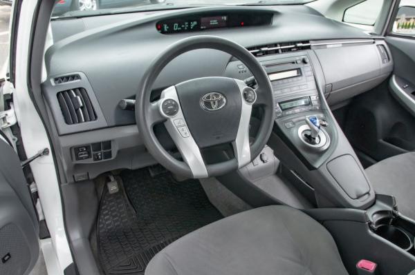 Used 2010 Toyota PRIUS III