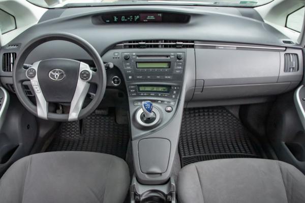 Used 2010 Toyota PRIUS III