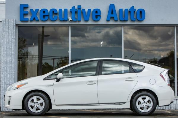 Used 2010 Toyota PRIUS III