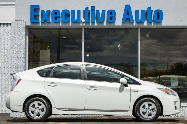 Used 2010 Toyota PRIUS III