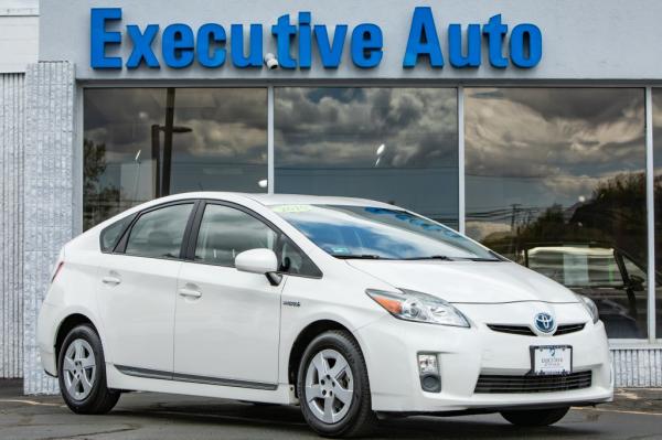 Used 2010 Toyota PRIUS III